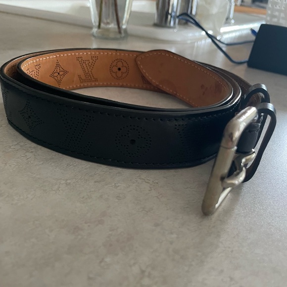 Louis Vuitton Mahina Black Belt (size 95cm/38in) - Picture 2 of 7